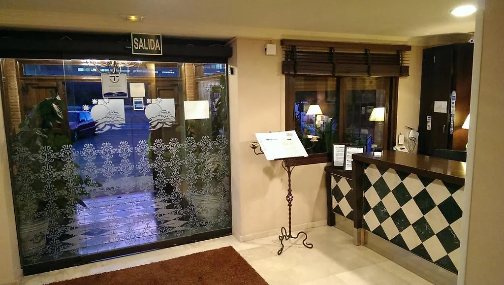 Hotel Sierra Hidalga Ронда